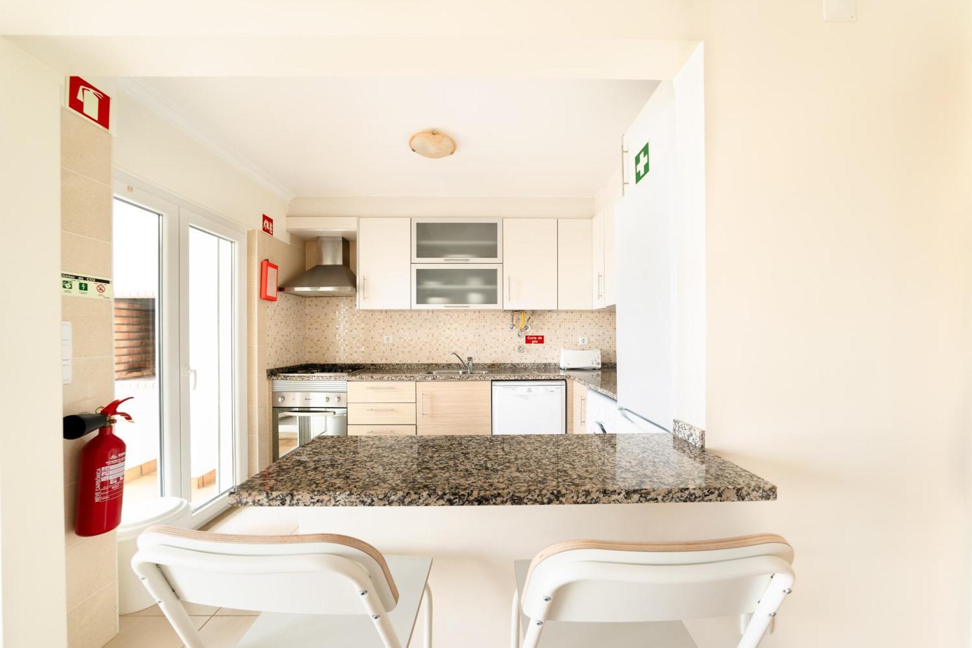 Paradise Apartments บาเลียล ภายนอก รูปภาพ