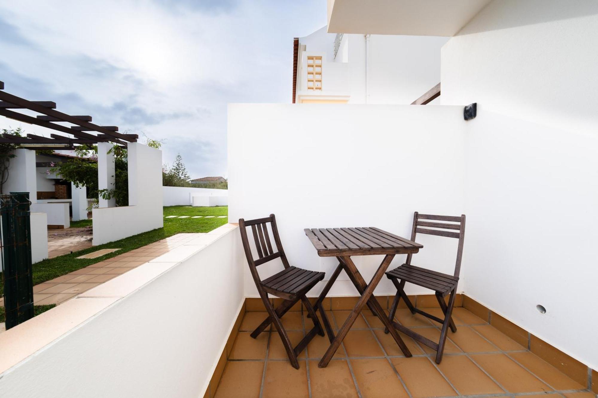 Paradise Apartments บาเลียล ภายนอก รูปภาพ